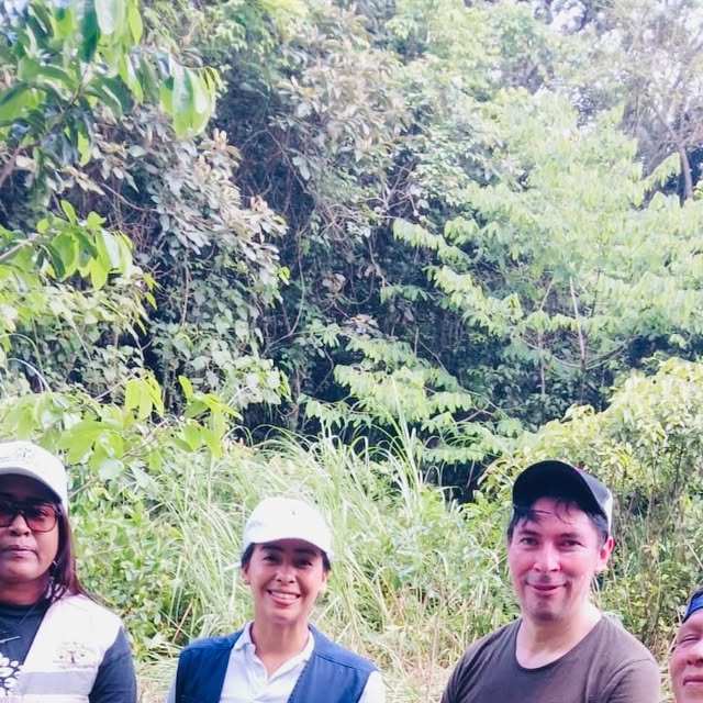 Imagen del post de Instagram: Reforestar no termina el día que sembramos un árbol